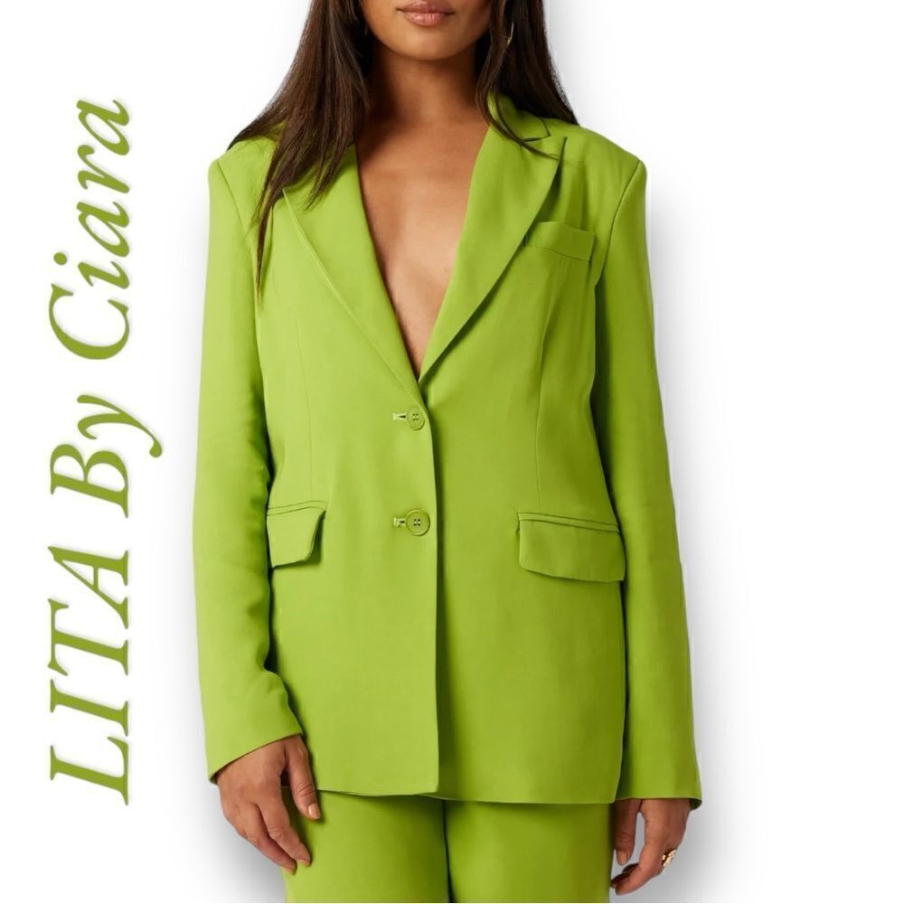 LITA By Ciara Women’s Two-Button Blazer in the Size Medium in Acid Lime Color